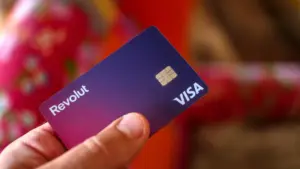 Revolut a enregistré un bénéfice record de 1 500 millions d'euros en 2025.