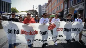 Seize localités reviennent dans la rue pour défendre le droit au logement.