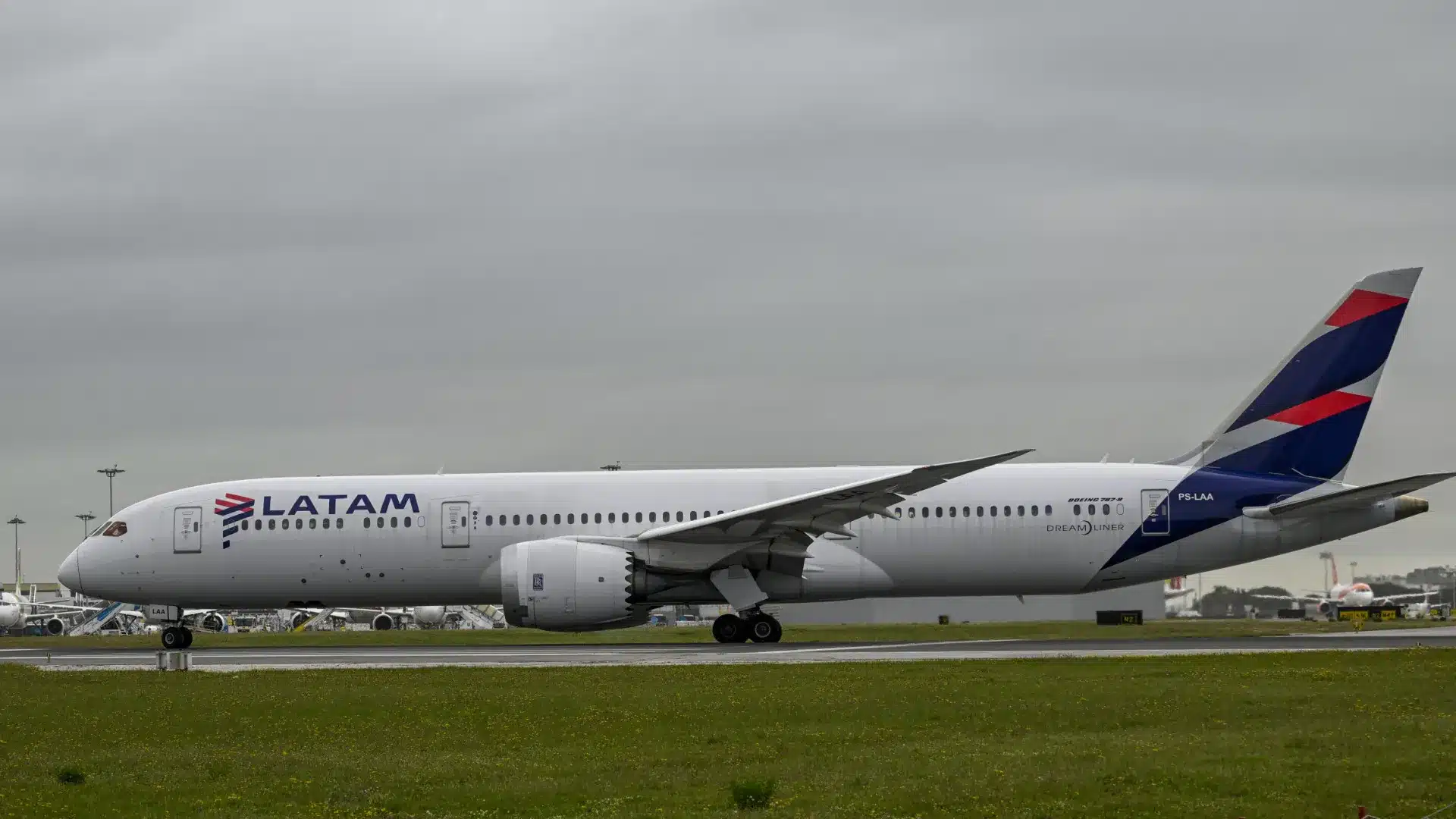 "Situation normalisée". Avion retenu à Lisbonne en raison de bagages suspects.