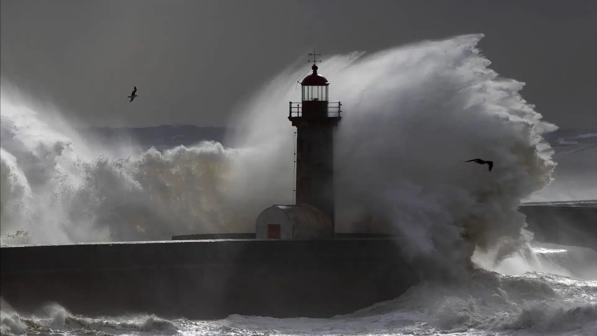 Six districts sous avertissement vendredi et samedi en raison de l'agitation maritime.