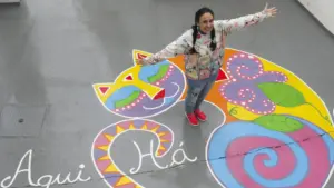 Sofia Vieira de la librairie Aqui Há Gato célèbre vingt ans à raconter des histoires.