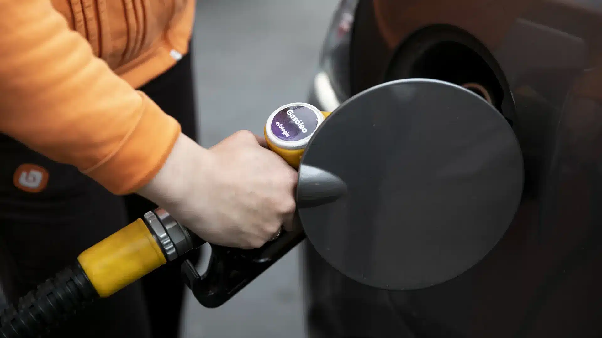 Stations-service sans gazole agricole laissent les agriculteurs sans travail.