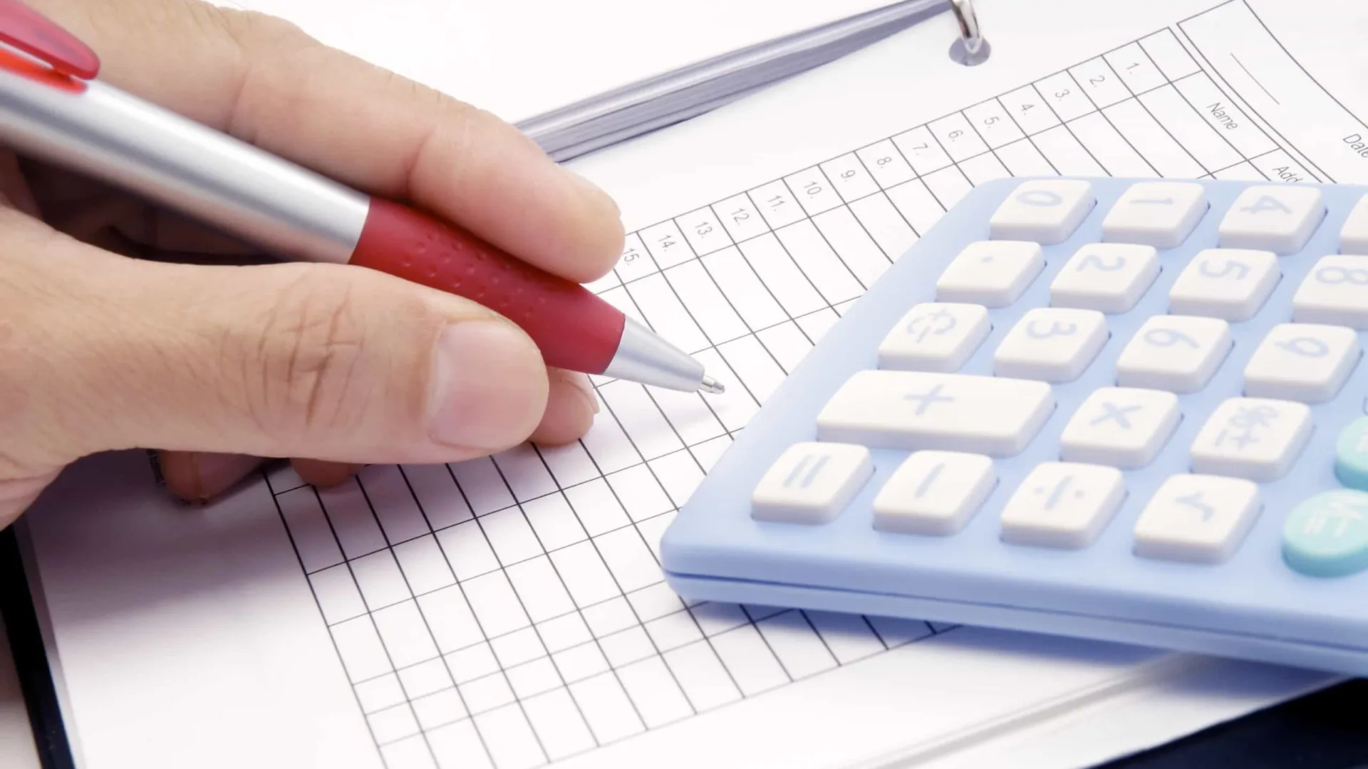 Trois facteurs qui influencent la littératie financière au Portugal