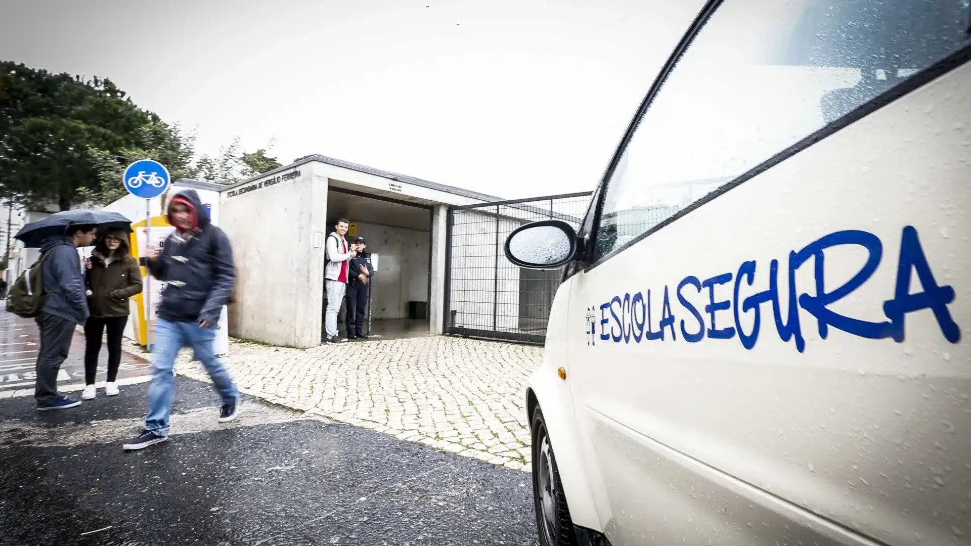 Un élève de 14 ans apporte une réplique d'arme à feu à l'école de Nazaré.