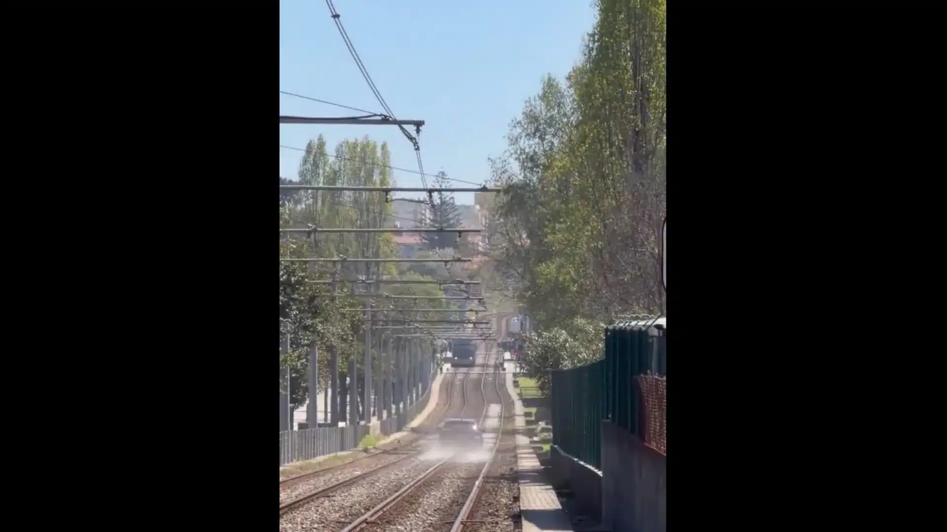 Un homme âgé a parcouru en voiture deux kilomètres de la ligne du métro de Porto.