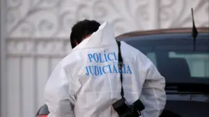 Une femme met le feu à sa propre maison (qui faisait l'objet d'une saisie) à Alcobaça.