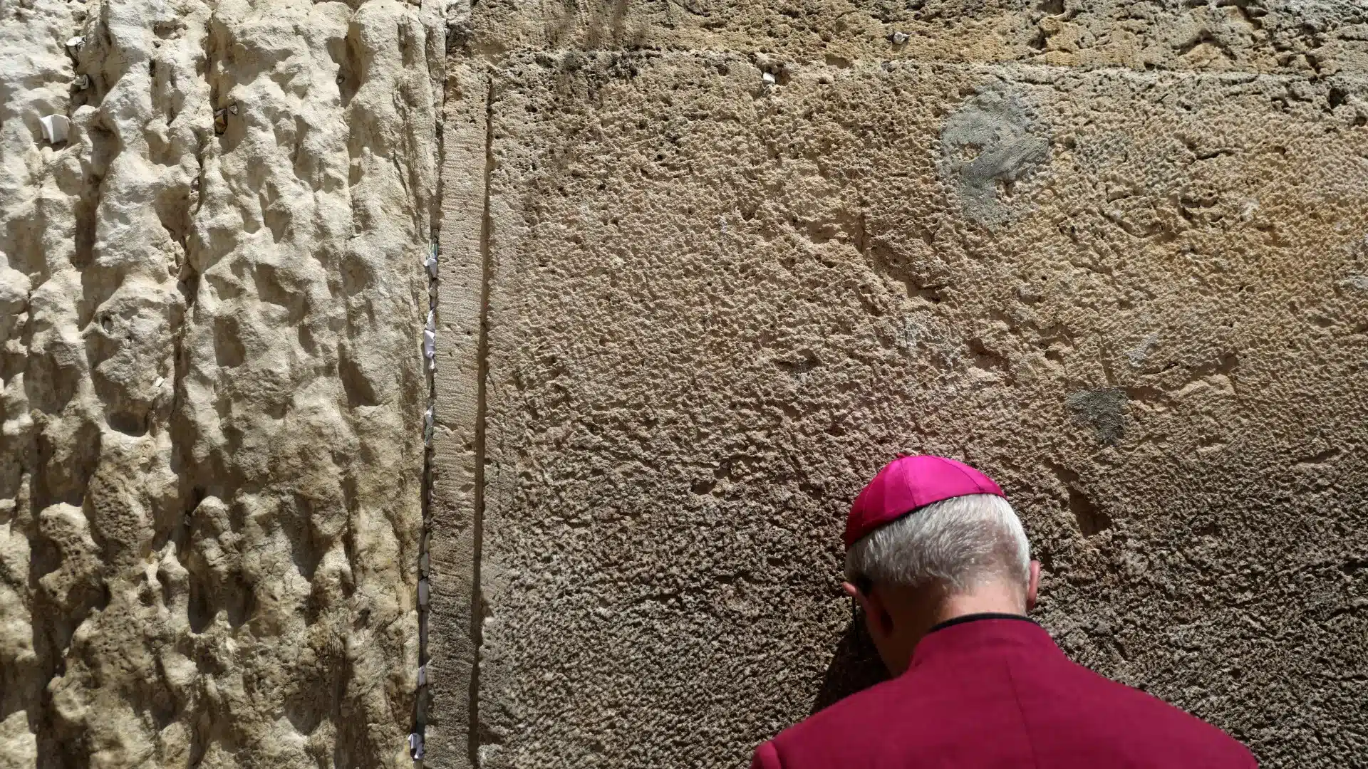 Abus dans l'Église : Les victimes dénoncent une "coercition" pour recevoir des compensations.