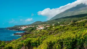 Activité sismique "au-dessus de la normale" au Pico. Alerte élevée pour V1