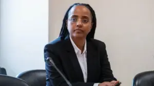 Aguiar-Branco défend comme définitif le vote du PS pour censurer Eva Cruzeiro.