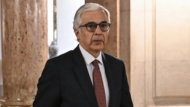 Aguiar-Branco visite Leiria accompagné par des leaders parlementaires