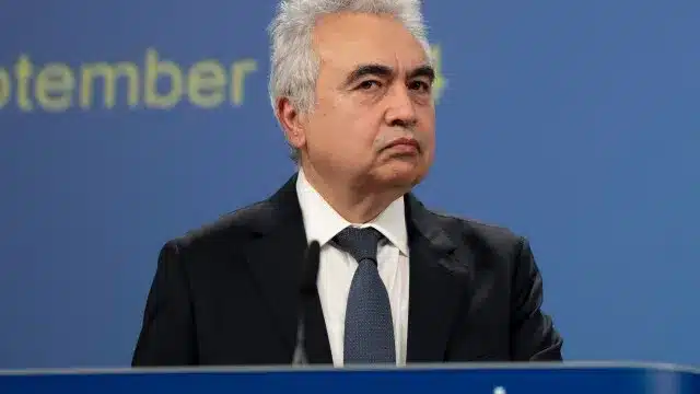 AIE avertit : "L'Europe n'a que six semaines de réserves de kérosène"