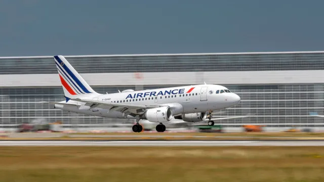 Air France-KLM réitère son intérêt à poursuivre la privatisation.