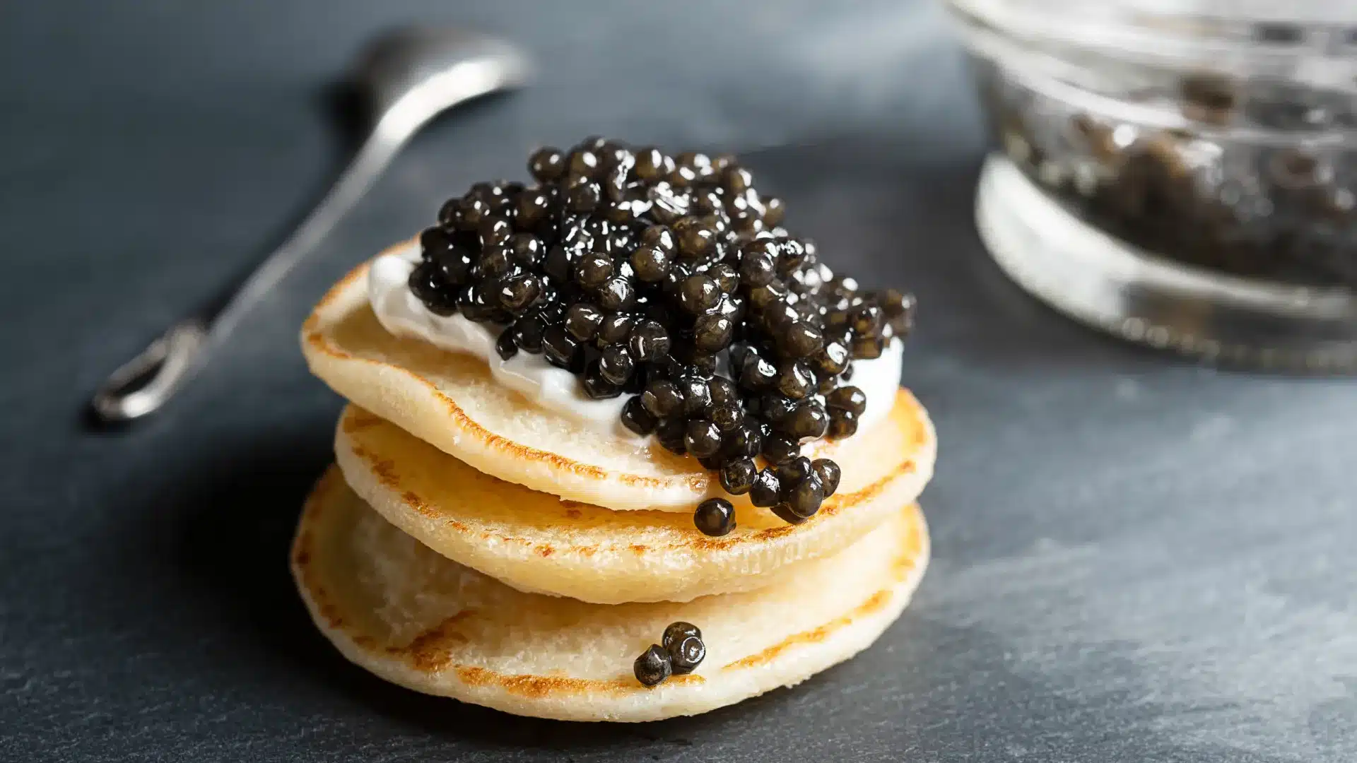 Aliments de luxe ? Le caviar "made in China" stimule l'offensive de Pékin