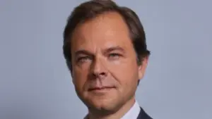 António Vicente remplace Carlos Costa Neves comme secrétaire général du Gouvernement.