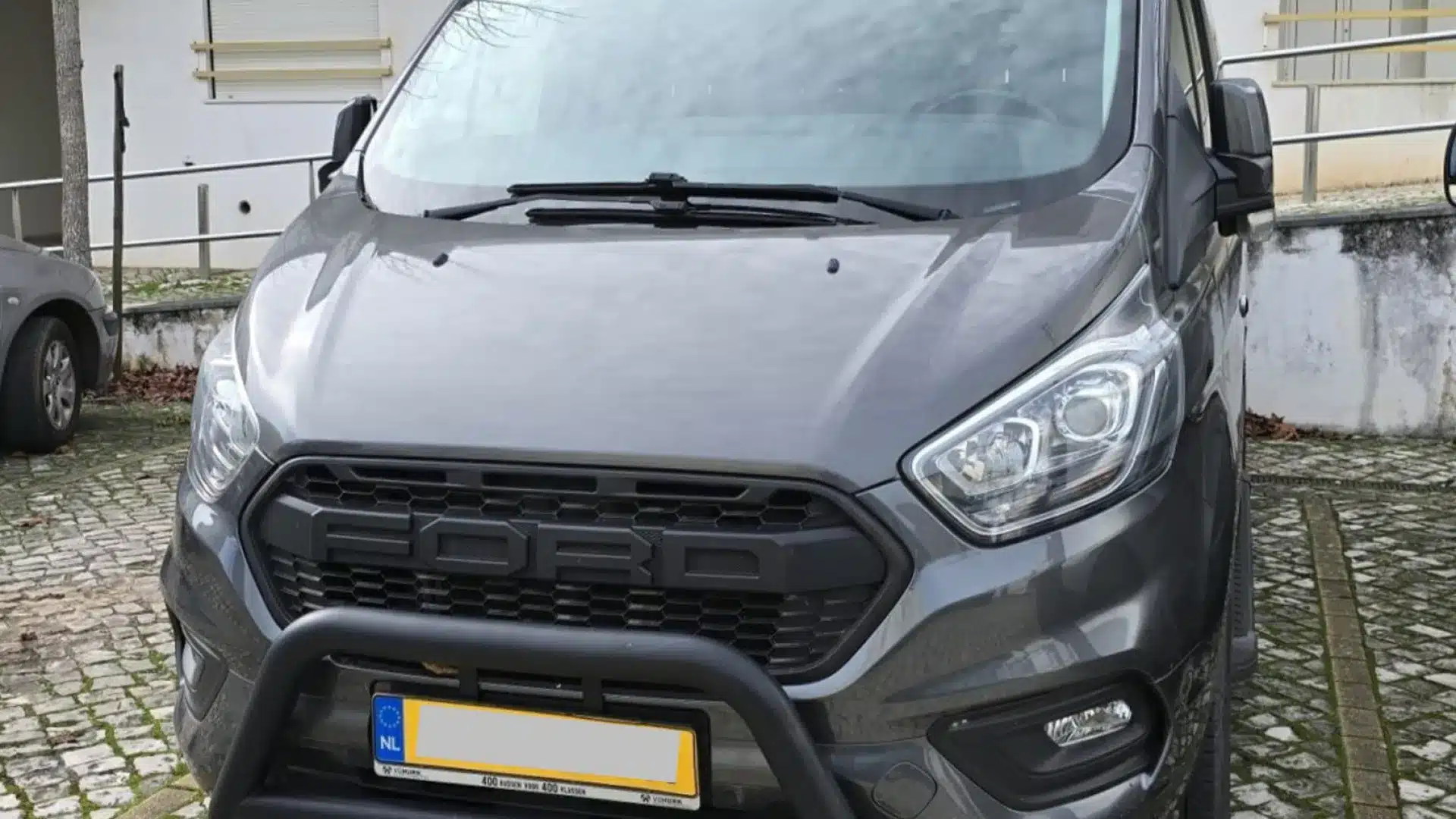 Appropriation. Véhicule volé aux Pays-Bas récupéré à Alvaiázere.