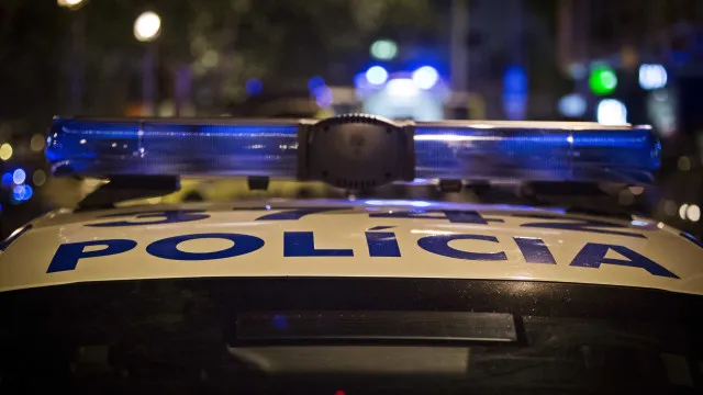 Arrêté après des "comportements perturbateurs" à Pombal. Était en situation irrégulière.