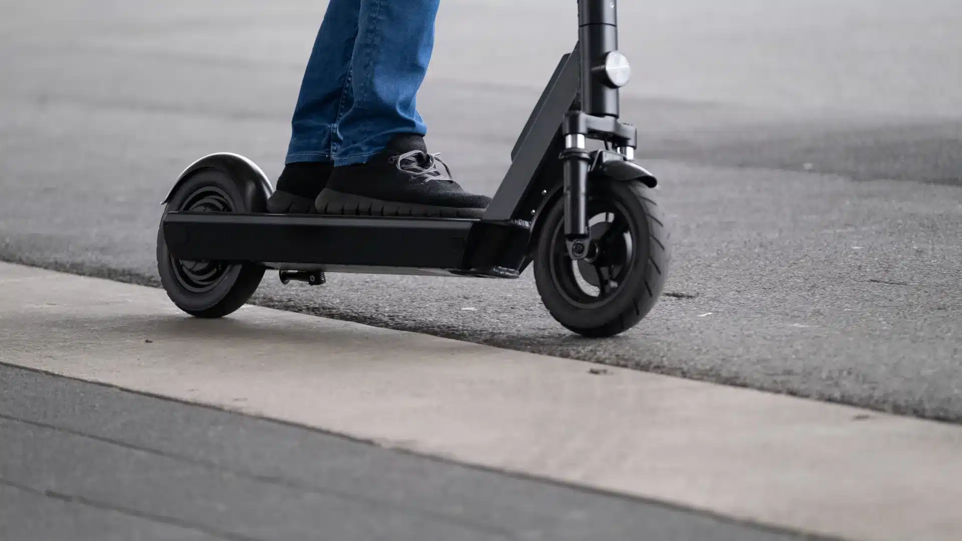 Arrêté pour avoir conduit une trottinette avec un taux d'alcool de 1,59 g/l à Porto.