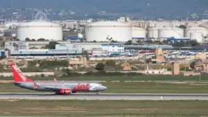 Avion de la Jet2.com déclare une urgence et atterrit en toute sécurité à Faro.