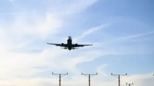 Boeing réduit sa perte à 76 millions d'euros au 1er trimestre.