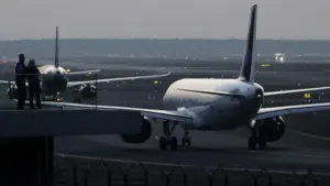 Bruxelles se prépare pour d'éventuelles pénuries de carburant pour l'aviation.