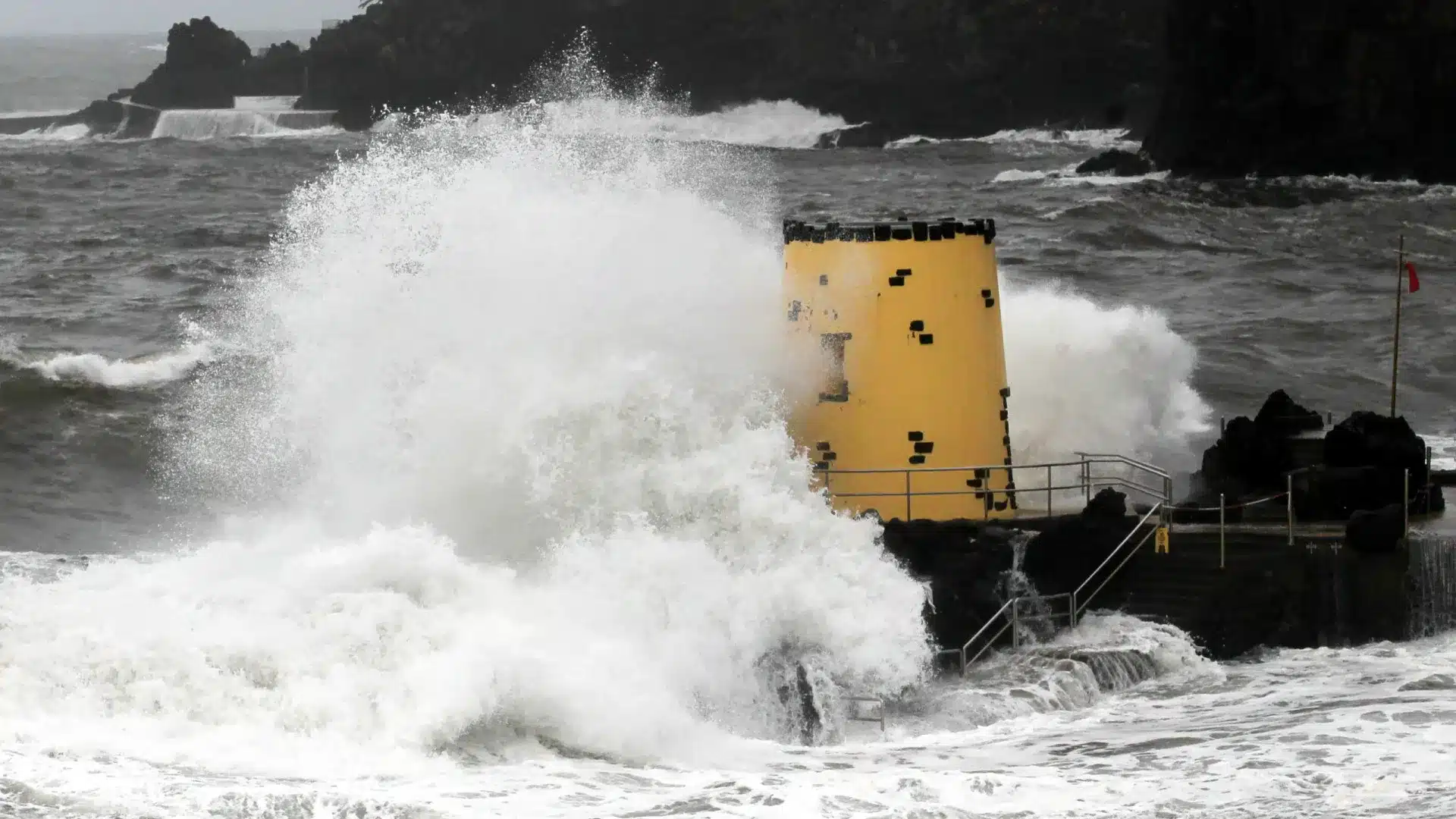 Capitania de Funchal émet un avis de mauvais temps pour l'archipel de Madère.
