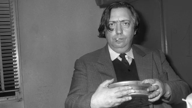 "Ce pays va avoir une révolution", a déclaré le directeur de la cinémathèque française en 1973.