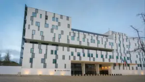 Cinq personnes arrêtées par la PJ pour "commercialisation de médicaments" (et pas seulement)