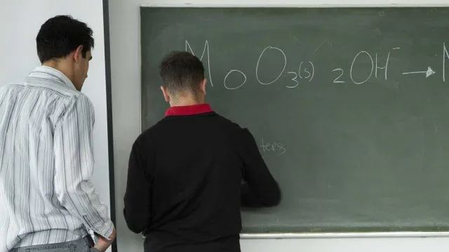 Concours continu de professeurs qui garantisse "justice dans les affectations"