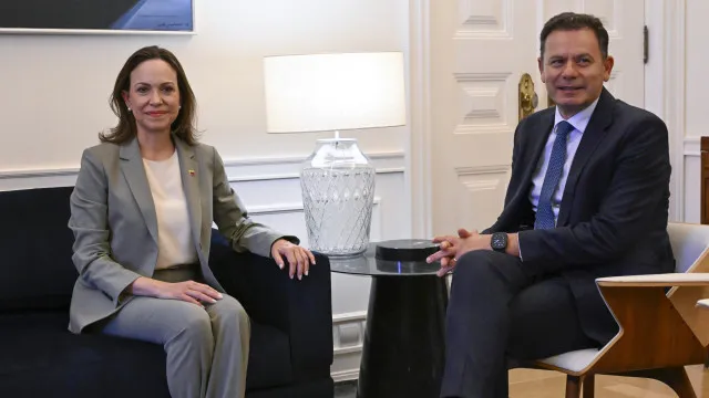 Corina a eu une "excellente et productive conversation" avec Montenegro. Les images