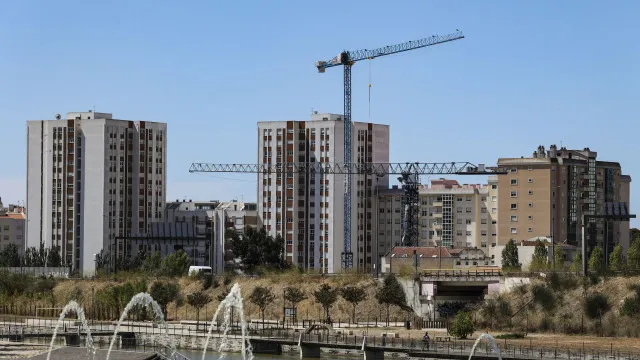Crise du logement au Portugal éloigne les jeunes et affecte la croissance, déclare le FMI
