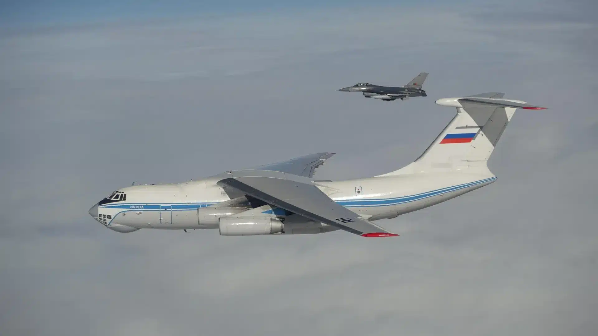 Des F-16 portugais activés pour identifier un avion russe dans les pays baltes.