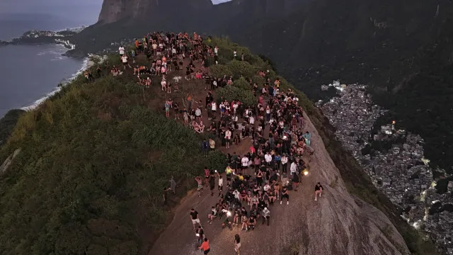 Deux Portugaises parmi les 200 retenus au Morro Dois Irmãos. "Effrayant"