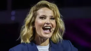 ERC avec 4 400 participations contre Cristina (plus 200 après l'entretien)