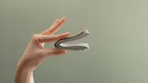 Faux diplomate africain soupçonné d'une escroquerie de 57 000 euros au Portugal.