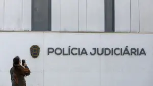 Femme arrêtée à Penafiel pour suspicion d'avoir provoqué un incendie avec un brûlage.