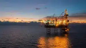 Historique : La production de pétrole enregistre la plus forte baisse jamais vue en mars.