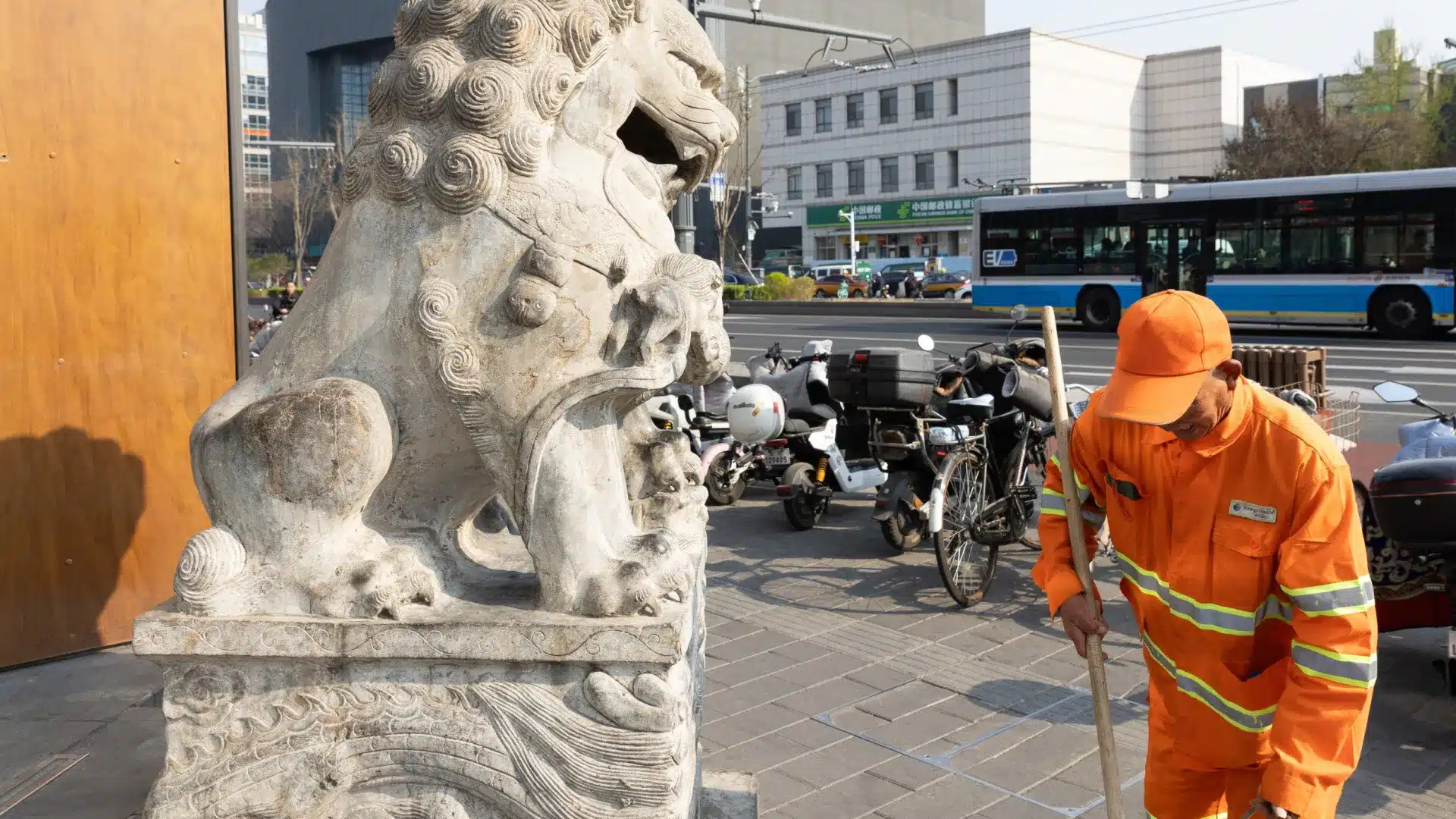 La Chine a retiré de la liquidité du système financier pour la première fois en un an.