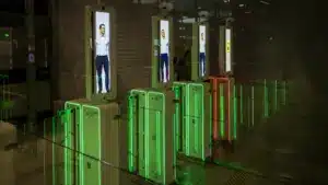 La collecte de biométrie est interrompue lorsque le temps d'attente est élevé.