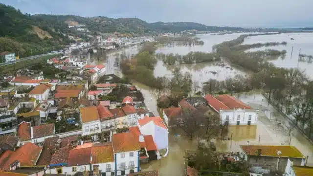 La Commission européenne évalue la demande du Portugal pour obtenir un soutien après les tempêtes.