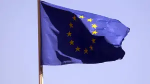 La confiance des consommateurs de l'UE en avril au niveau le plus bas depuis trois ans.