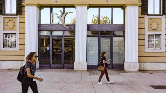 La ERC ouvre une procédure d'enquête sur l'outil NewsWhip.