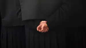 La grève des magistrats reporte la lecture de la décision judiciaire de l'Opération Babel.