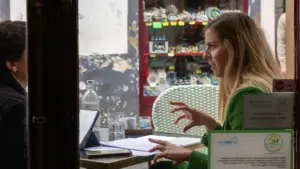 La ministre de la Culture veut moins de bureaucratie pour les professionnels du secteur.