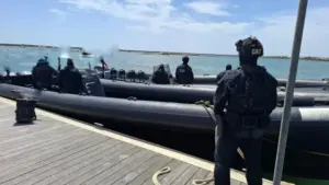 La Polícia Marítima intercepte un bateau suspecté de trafic de drogue en Algarve.