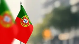 La prévision du CFP passe de déficit à excédent de 0,1% en 2026.