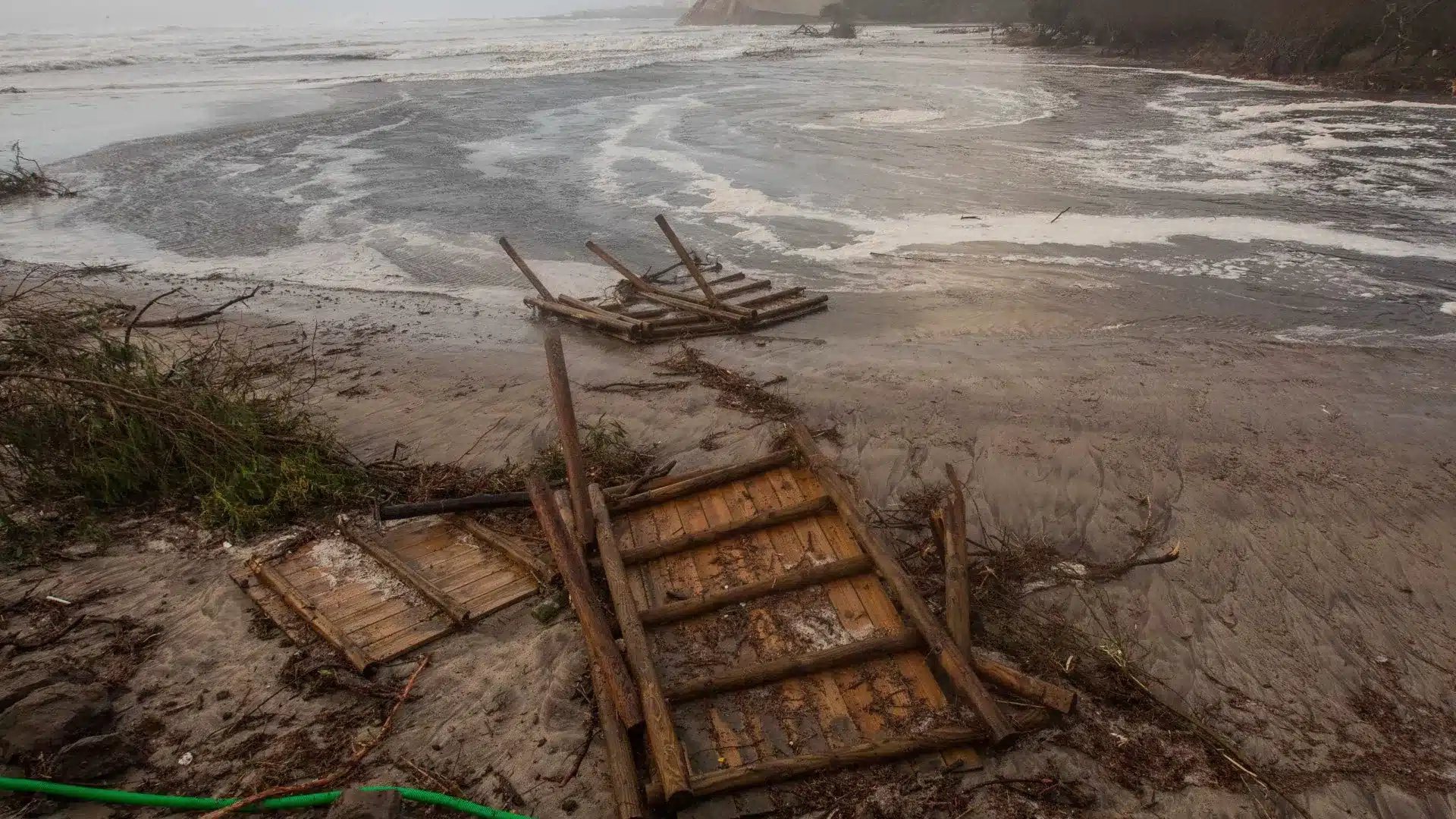 Le bar de plage de Moledo pourrait ne pas rouvrir après l'effondrement, dit APA.