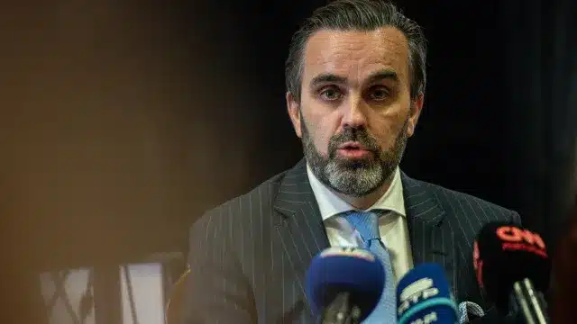 Le bâtonnier avertit que le nouveau système de listes d'attente ne prévient pas la fraude.