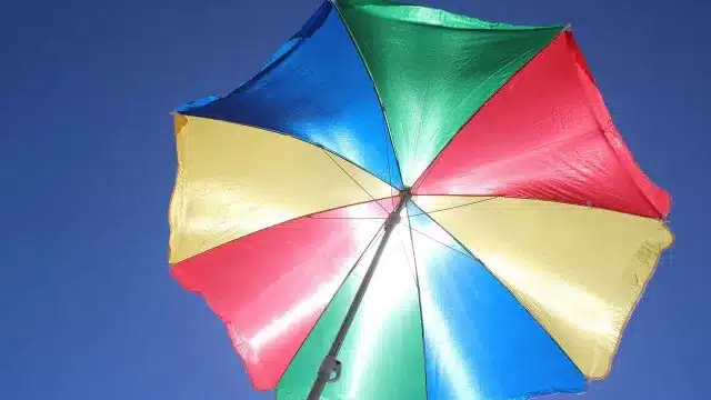 Le beau temps est de retour... mais attention aux rayons UV. Que faut-il attendre ?