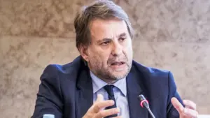 Le combat contre les incendies "concerne tout le monde", avertit Luís Neves.