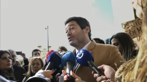 Le consensus sur la loi du travail "dépendra plus du gouvernement que du Chega".